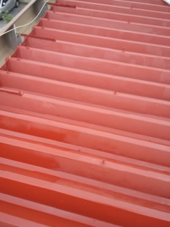 ガイナ屋根塗装 施工中